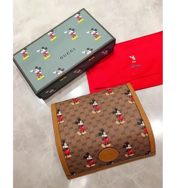 Fashionrepsfam ru 20DJ570089 Bags Gucci 0730